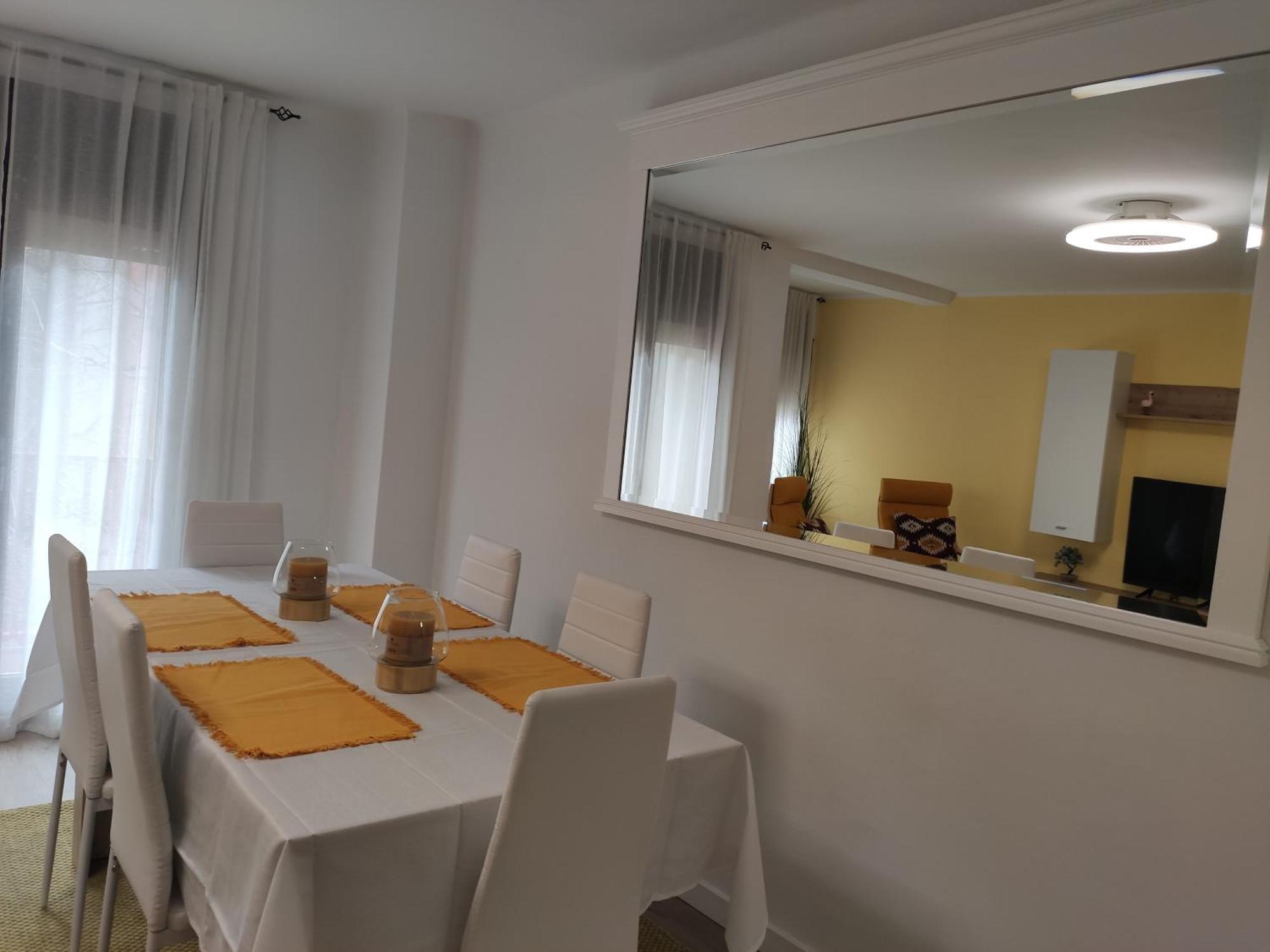 Apartamento Confort II La Seu d'Urgell Extérieur photo
