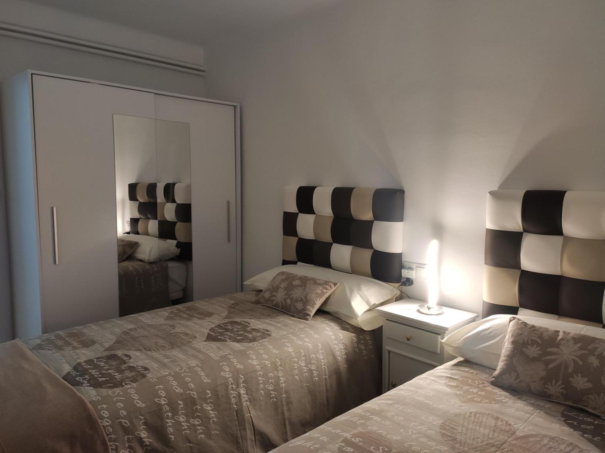 Apartamento Confort II La Seu d'Urgell Extérieur photo